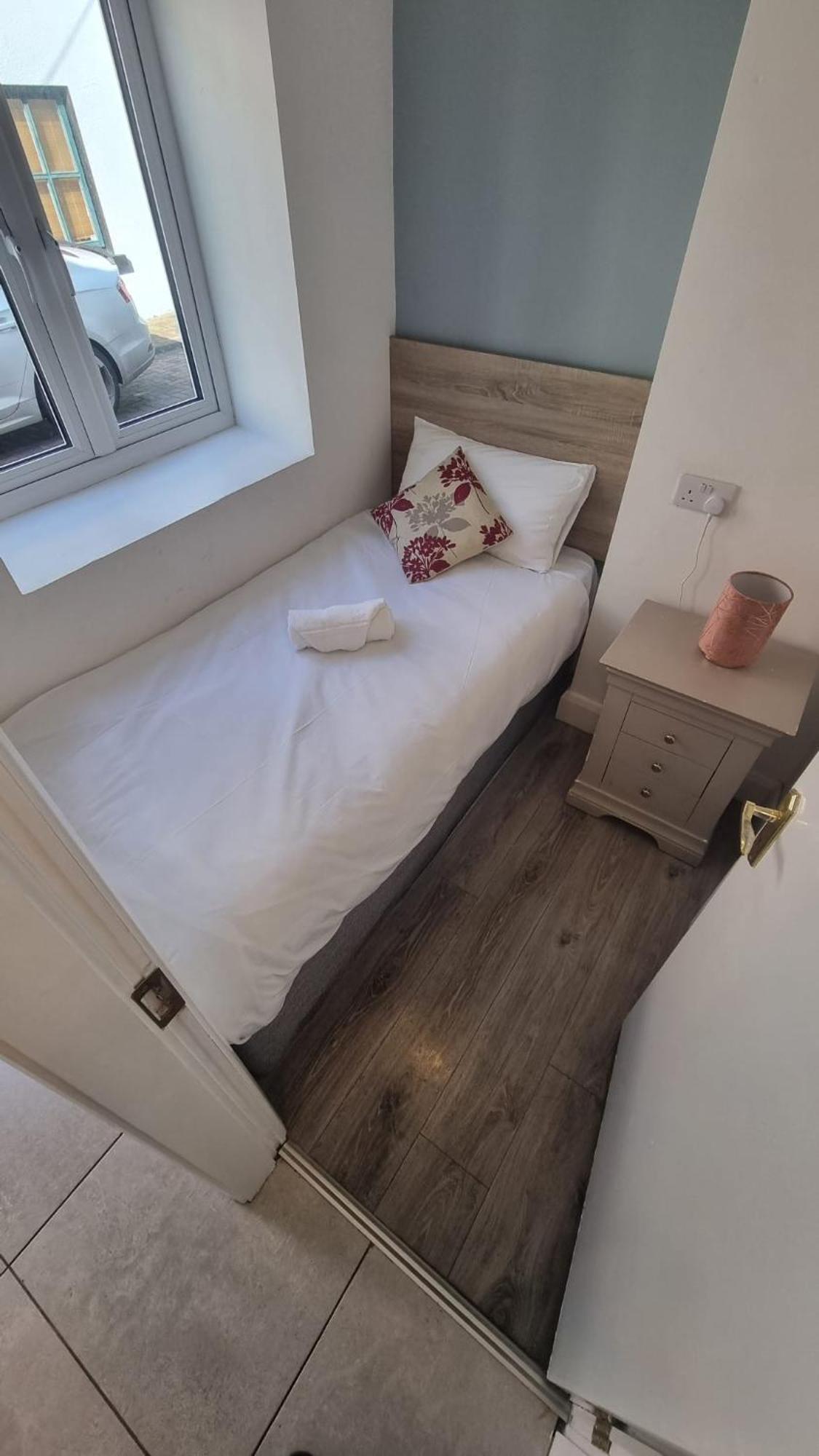 Eyre Square Lane Budget Rooms Galway Kültér fotó
