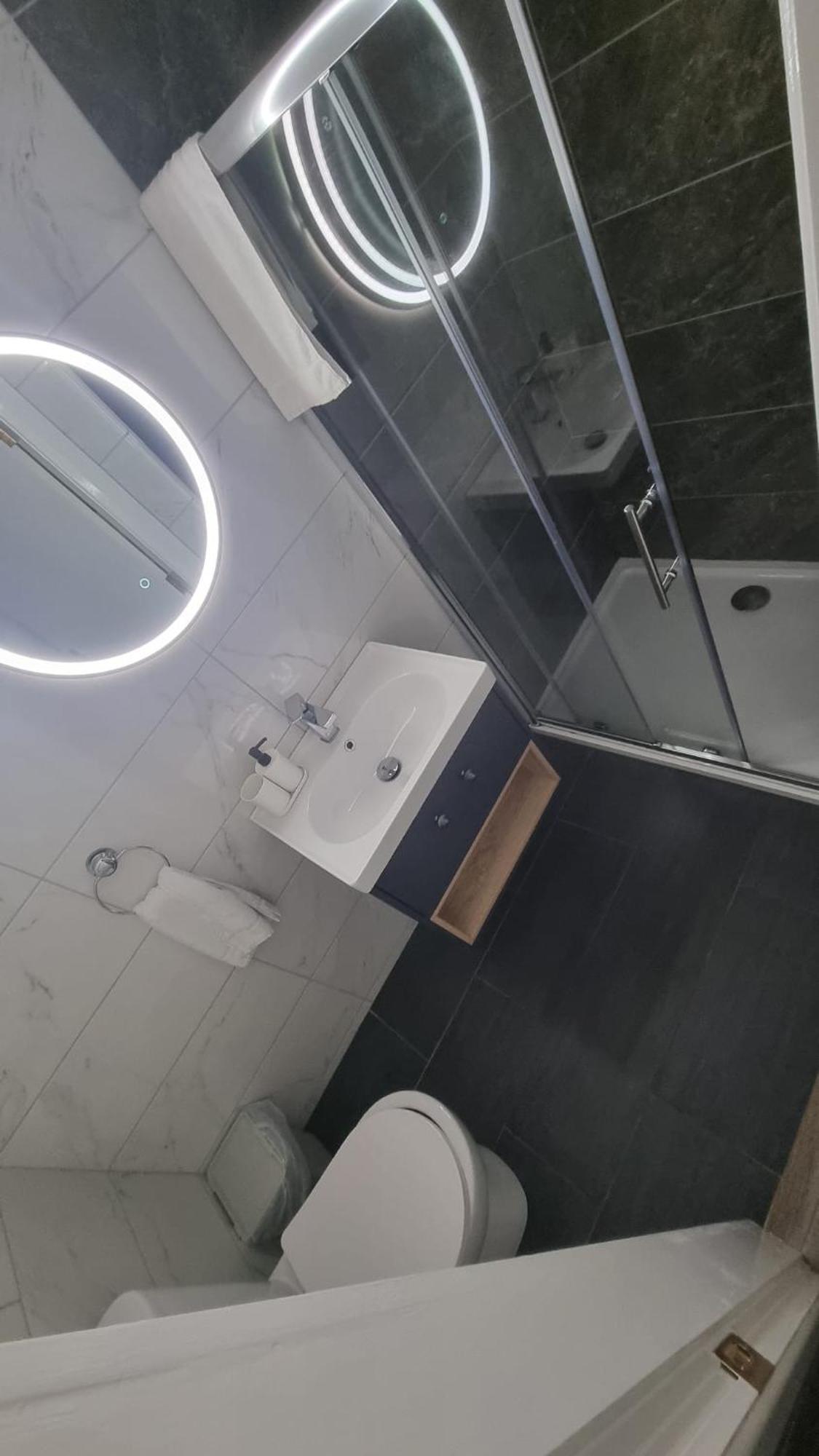 Eyre Square Lane Budget Rooms Galway Kültér fotó